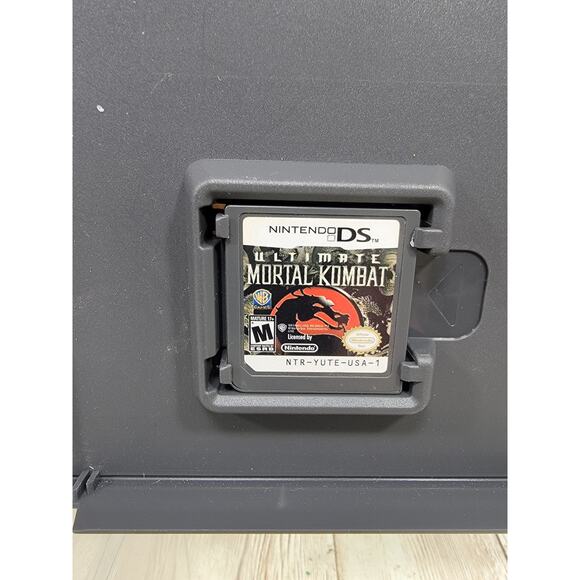 Ultimate Mortal Kombat Nintendo DS, 2007 Complete! - Picture 5 of 6